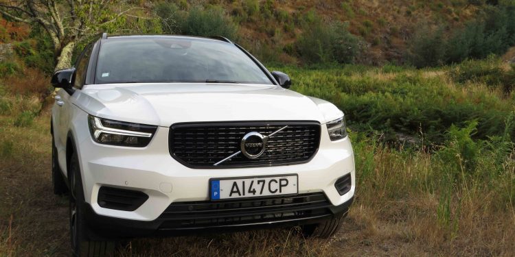 VOLVO XC40 T4 RECHARGE R-DESIGN: Ideal para cada ocasião! 52