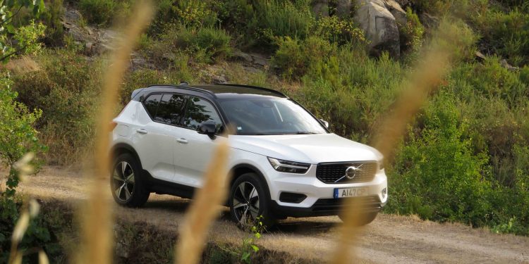 VOLVO XC40 T4 RECHARGE R-DESIGN: Ideal para cada ocasião! 44