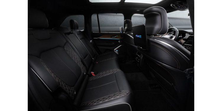 Novo Jeep Grand Cherokee de 2022, o mais tecnologicamente avançado, com melhor capacidade 4x4 e mais luxuoso 34