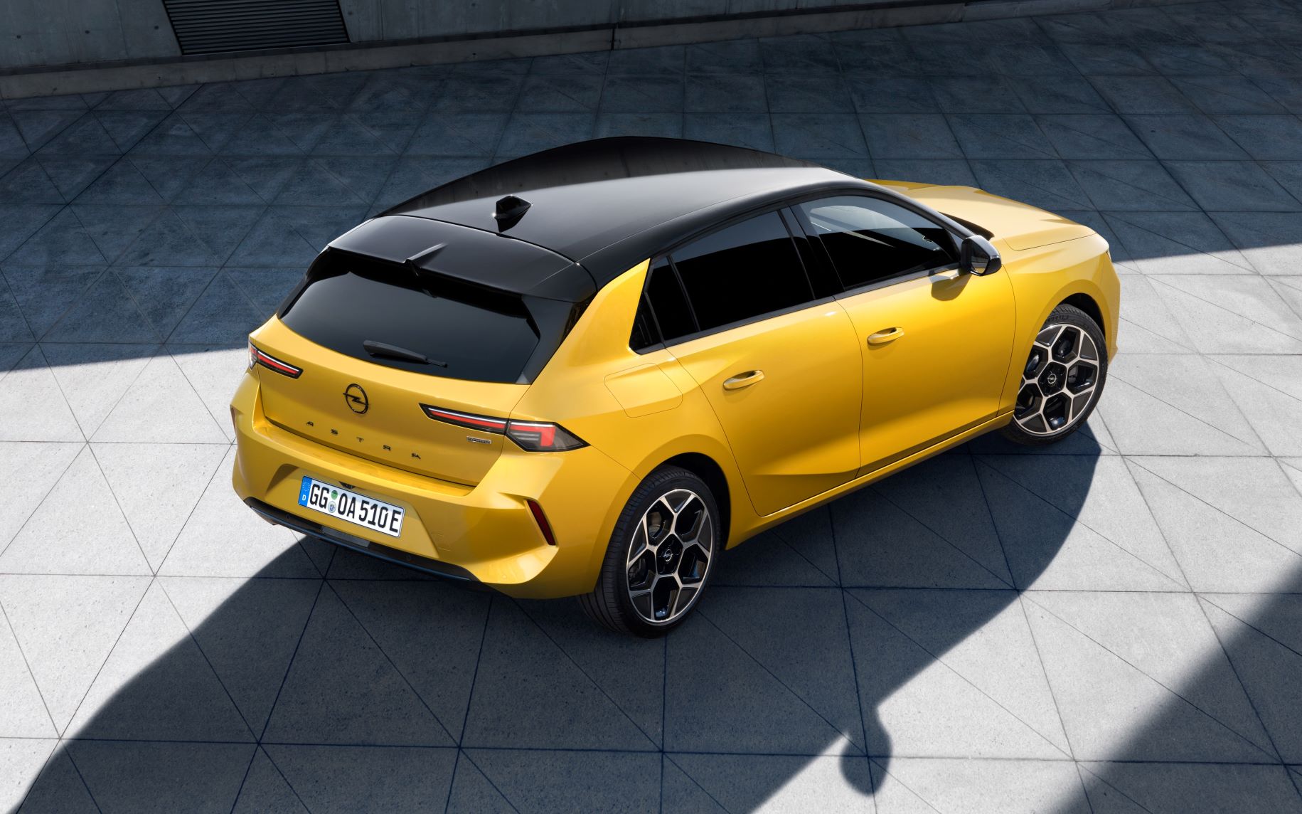 Opel Astra inicia uma nova era: eletrificado, eficiente, confiante 13