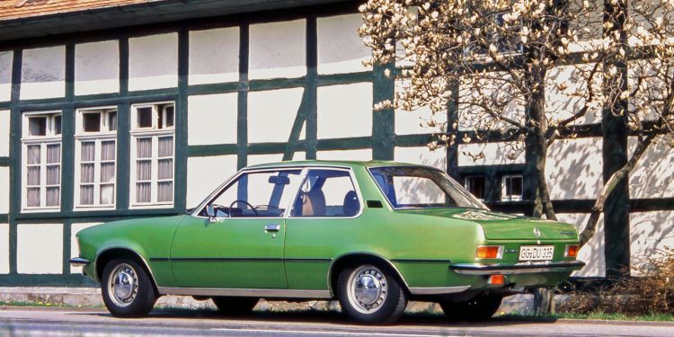 Opel Rekord D modelo emblemático de Rüsselsheim celebra 50 anos 16