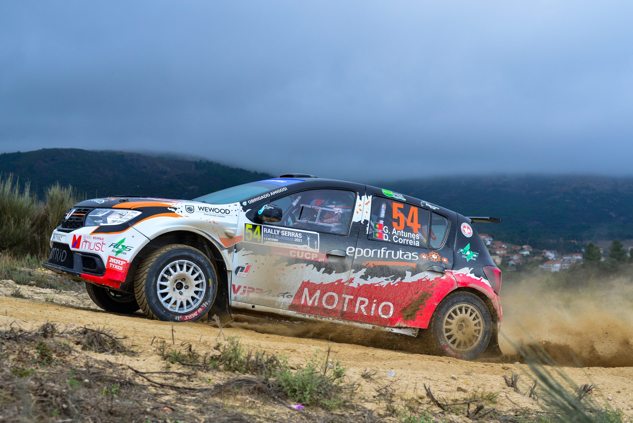 Gil Antunes com ritmo consistente e desfecho agridoce no Rally Serras de Fafe e Felgueiras 13