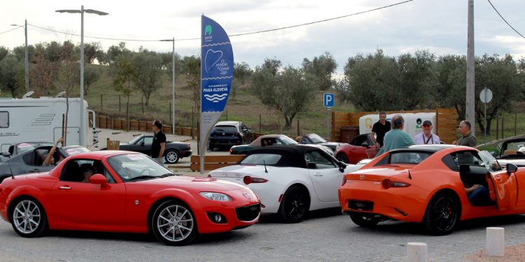 Mais de 40 Mazda MX-5 evoluem pelo Alentejo 16