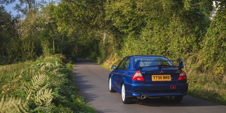 Este Mitsubishi Evolution VI Tommi Makinen está em estado irrepreensível e para venda! 18