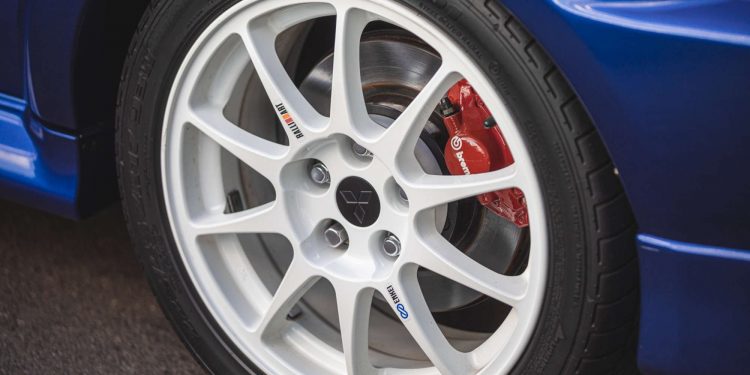 Este Mitsubishi Evolution VI Tommi Makinen está em estado irrepreensível e para venda! 17