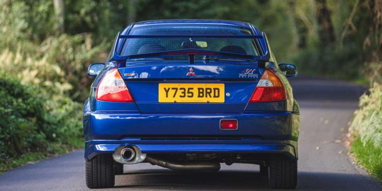 Este Mitsubishi Evolution VI Tommi Makinen está em estado irrepreensível e para venda! 24