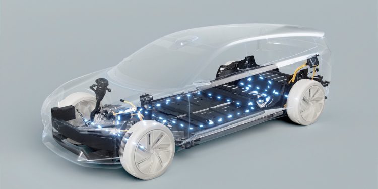 O sucessor do Volvo XC90 vai ter um design inspirado em SUV e em Carrinha. 24