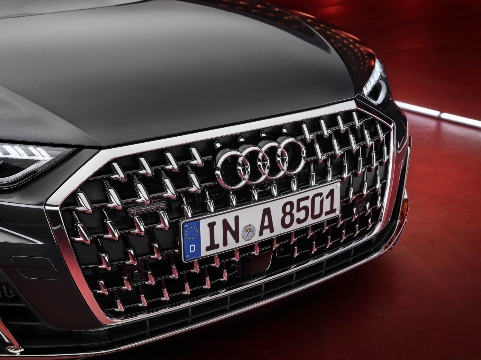 Design elegante e tecnologias inovadoras para um carro emblemático: o novo Audi A8 (vídeo) 17