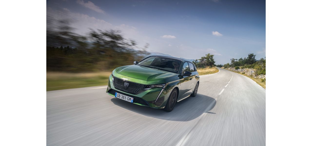 Novo PEUGEOT 308 é finalista do “Car of The Year 2022” 14
