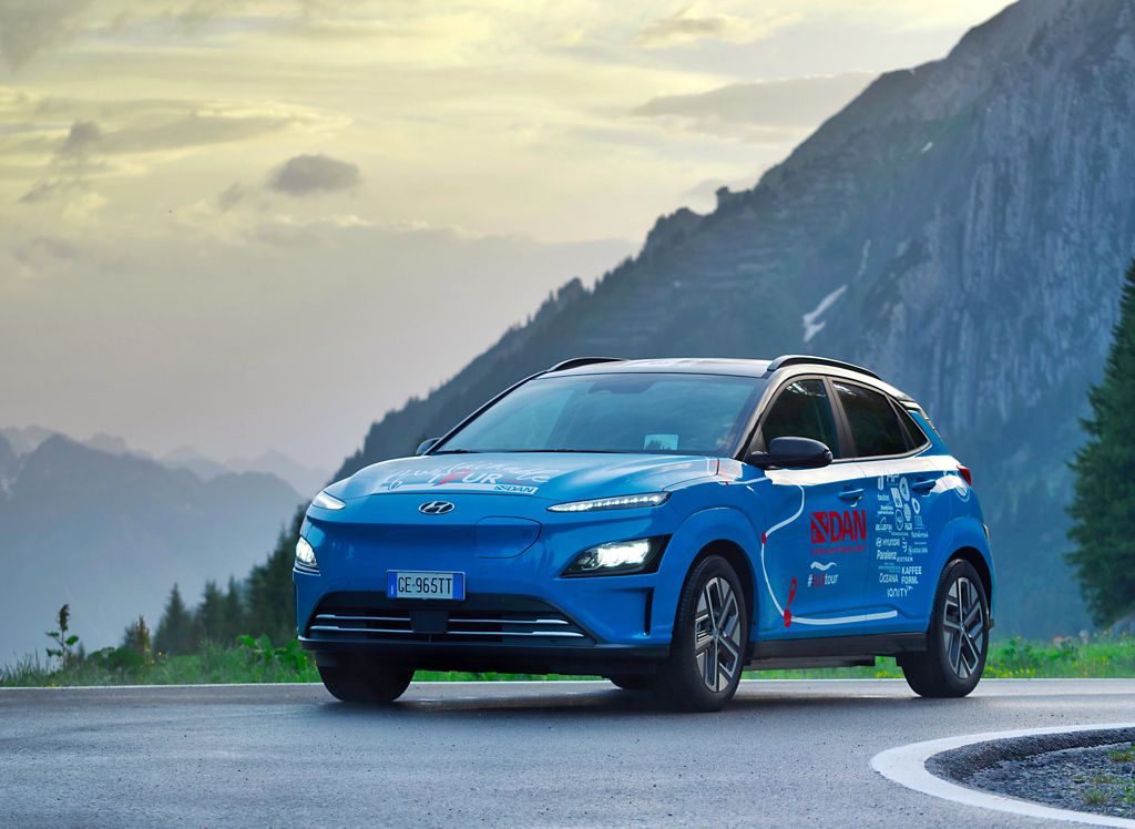 Hyundai apoia tour ecológica da DAN Europe com um Hyundai KAUAI Electric 20