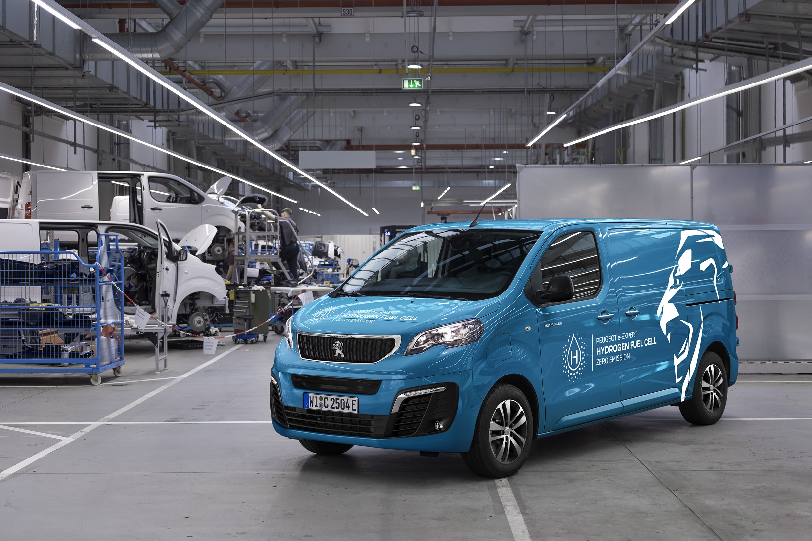 Produção do PEUGEOT e-EXPERT Hydrogen já arrancou 15