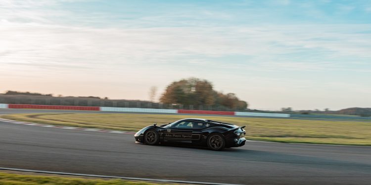 Jenson Button na fase final do desenvolvimento do Lotus Type 62-2! 26