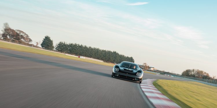 Jenson Button na fase final do desenvolvimento do Lotus Type 62-2! 23