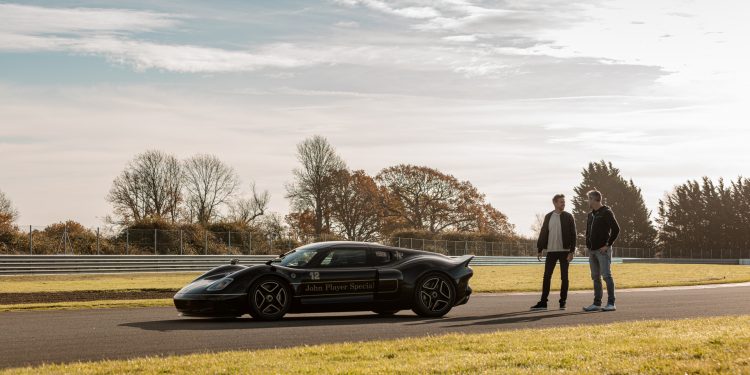 Jenson Button na fase final do desenvolvimento do Lotus Type 62-2! 30