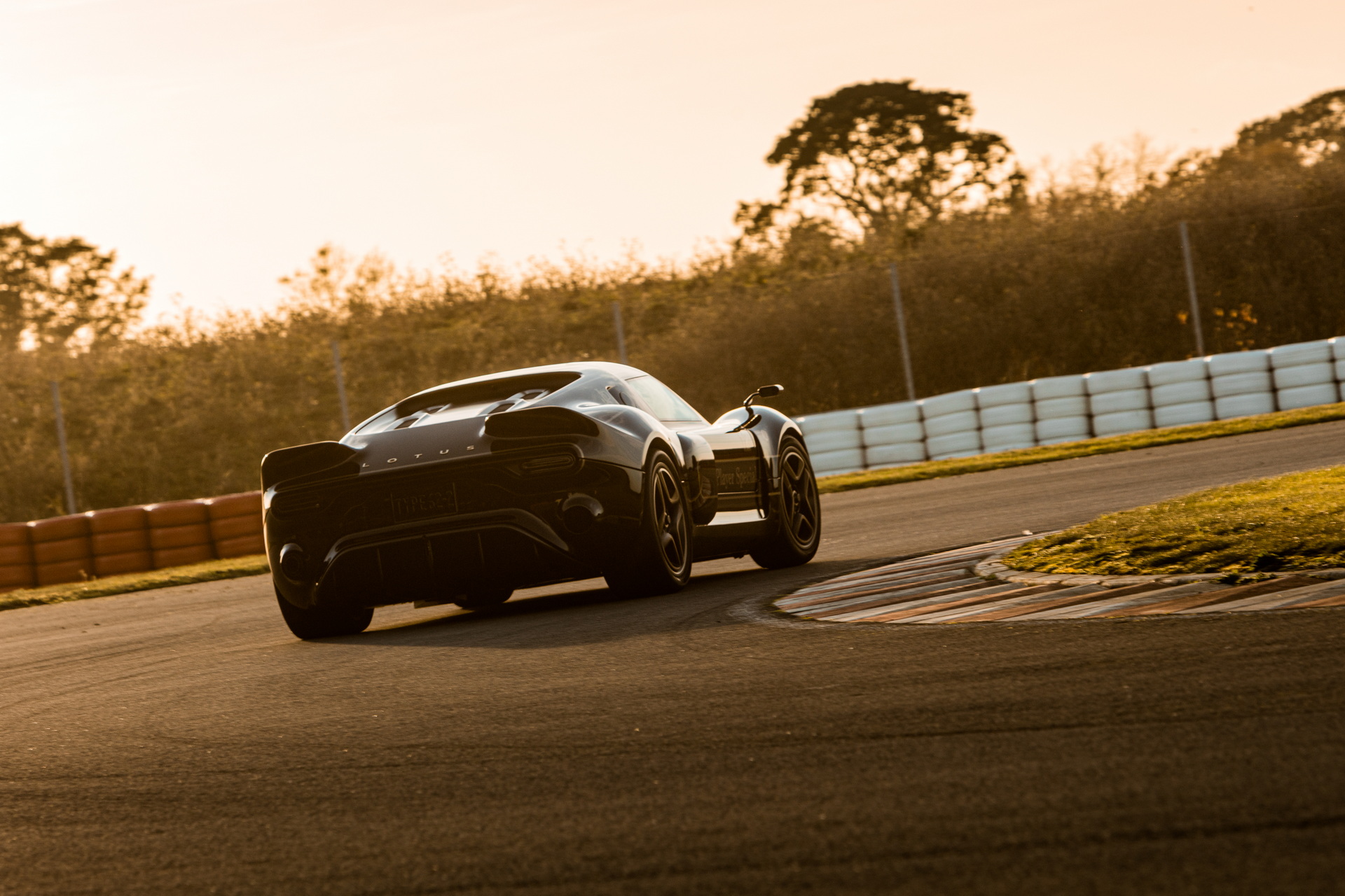 Jenson Button na fase final do desenvolvimento do Lotus Type 62-2! 16