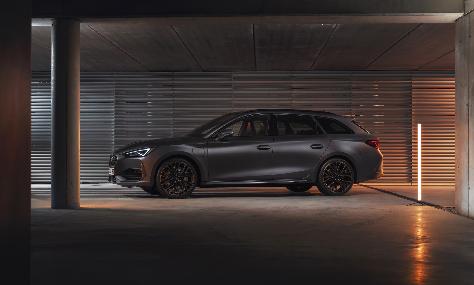 Atualizações técnicas aumentam desempenho do CUPRA Leon e-HYBRID 15:16 14 Atualizações técnicas aumentam desempenho do CUPRA Leon e-HYBRID 15:16 14