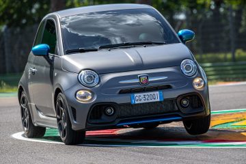 Abarth 595 premiado na iniciativa "Best Cars" da revista "Auto Motor und Sport" pela 7ª vez consecutiva 15