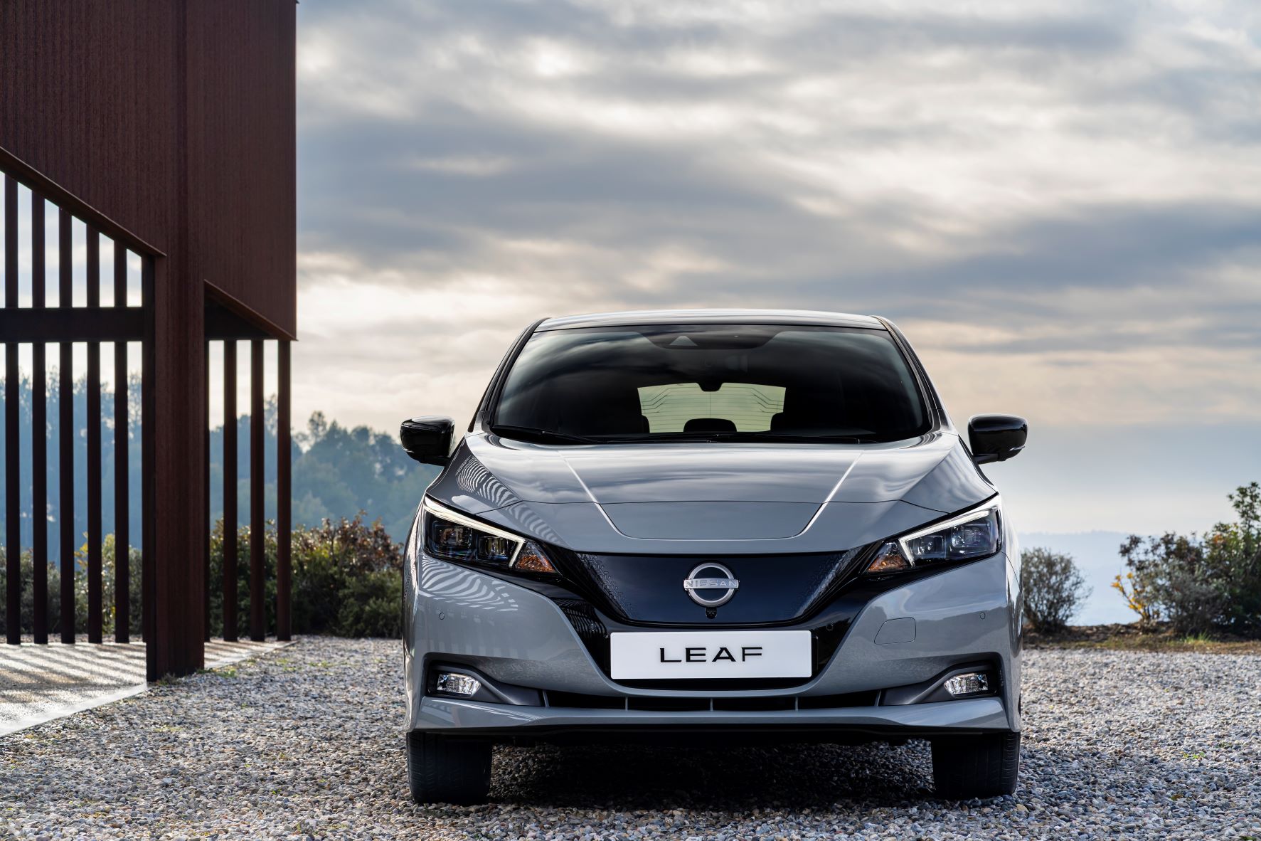 Nissan LEAF ganha um novo brilho para 2022, com um estilo mais vincado e tecnologia avançada 18