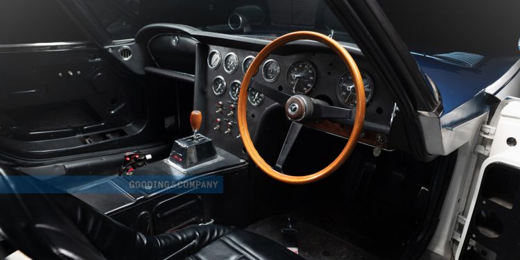 Sinergia de nações: Este Shelby Toyota 2000 GT juntou o "know-how" da Toyota e da Cobra e está para venda! (vídeo) 23