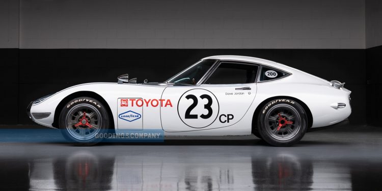 Sinergia de nações: Este Shelby Toyota 2000 GT juntou o "know-how" da Toyota e da Cobra e está para venda! (vídeo) 13