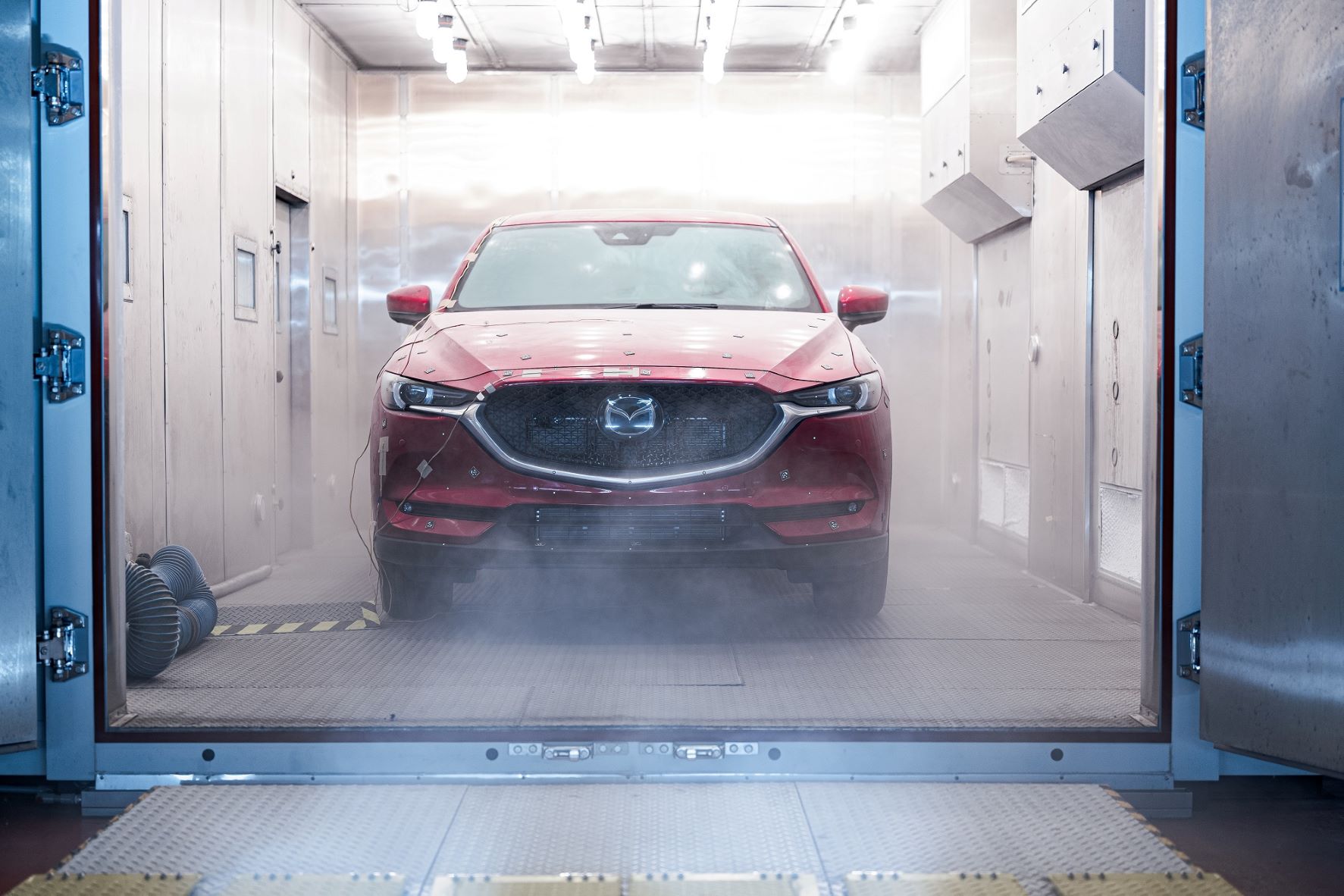 Mazda afirma que os seus automóveis são construídos para durar 15
