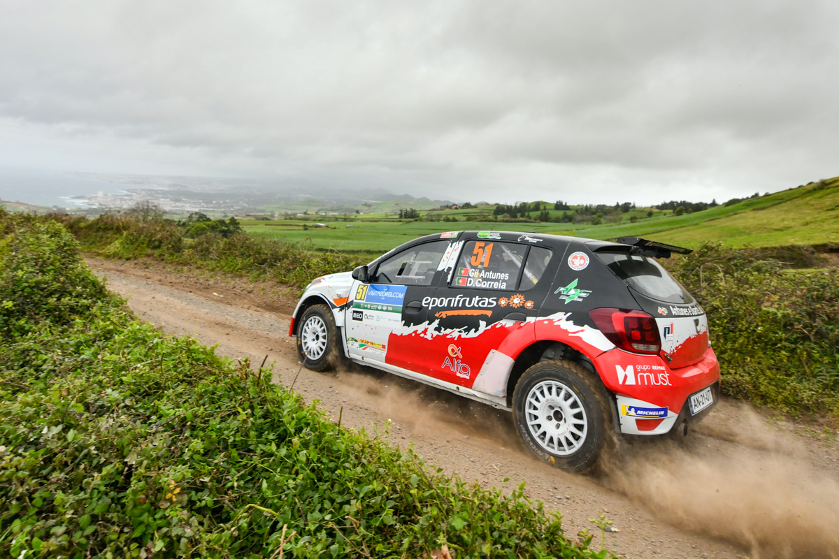 Gil Antunes resiste à dureza do Azores Rallye e consegue top 8 do CPR 18