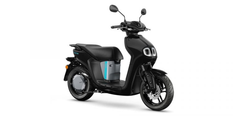 Nova scooter elétrica NEO’s Yamaha 29