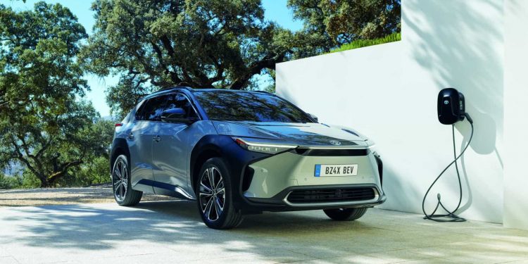 Toyota apresenta visão “Beyond Zero” em campanha de marca 16