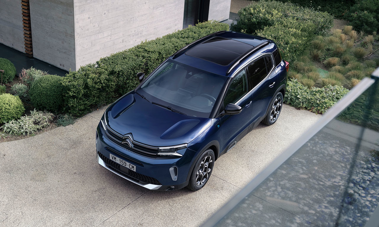 Estão abertas as encomendas em Portugal do novo SUV Citroën C5 Aircross 17