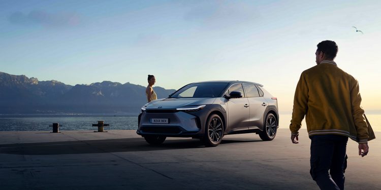 Toyota apresenta visão “Beyond Zero” em campanha de marca 18