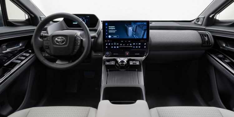 Toyota apresenta visão “Beyond Zero” em campanha de marca 17