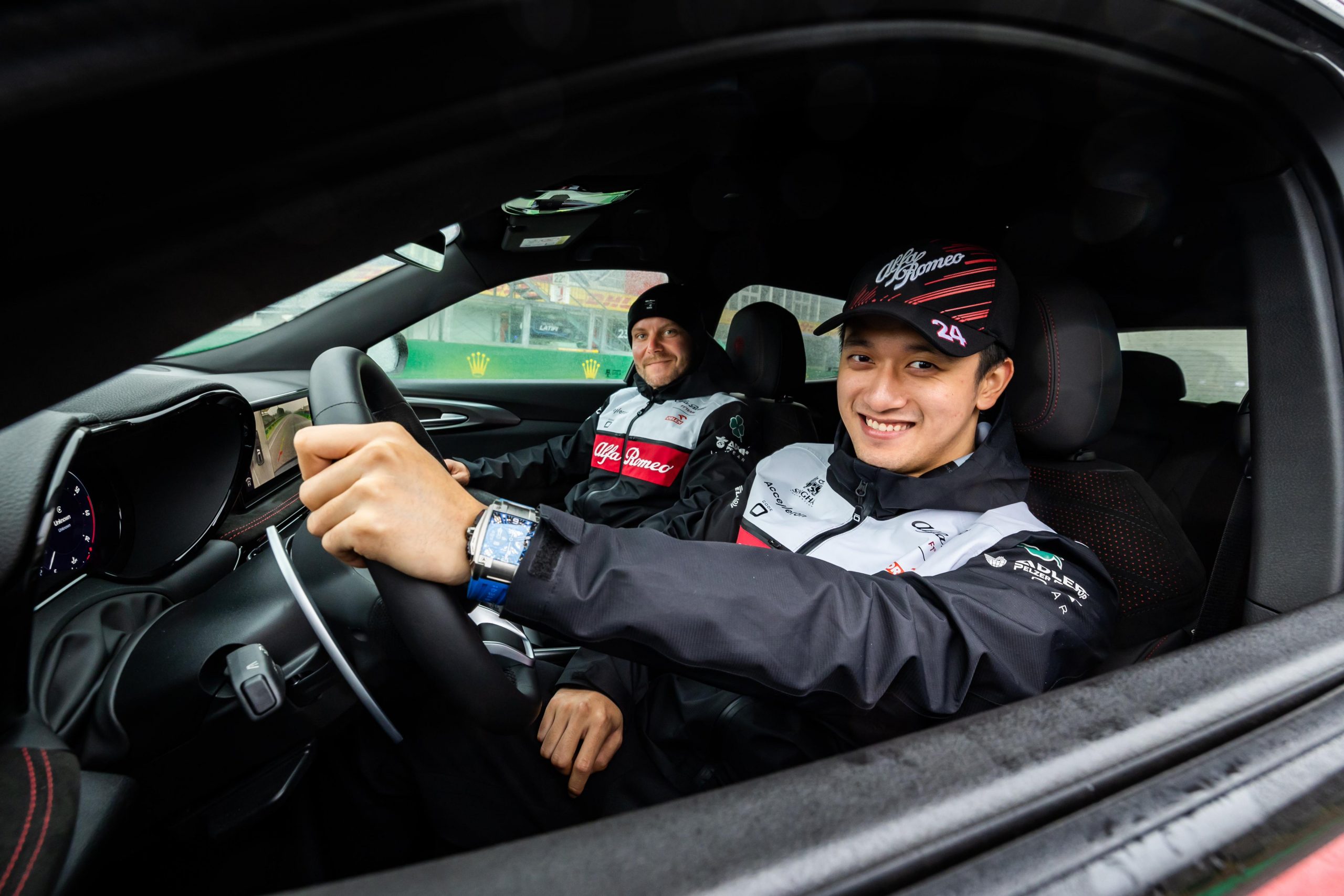 O tributo 100% italiano ao Tonale no Grande Prémio de Imola 17