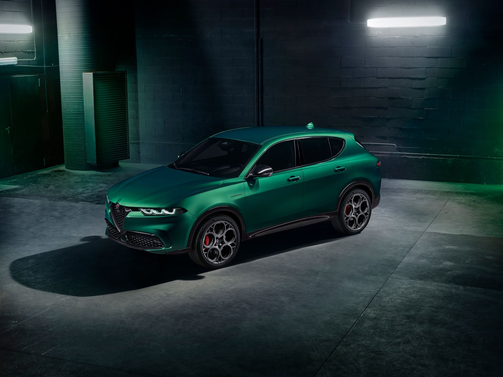 Novo Tonale EDIZIONE SPECIALE já disponível para pré-reserva no website Alfa Romeo 16