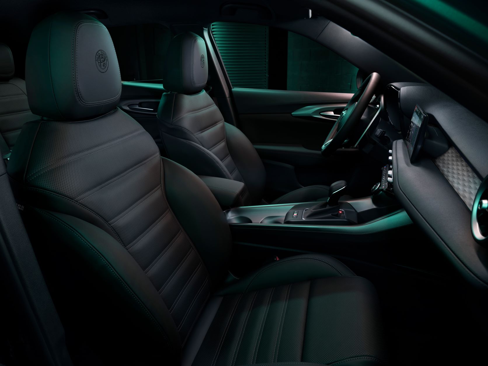 Novo Tonale EDIZIONE SPECIALE já disponível para pré-reserva no website Alfa Romeo 15