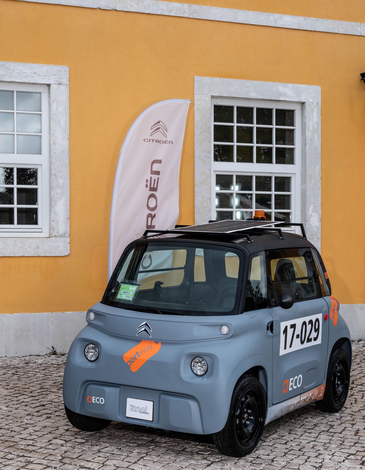 Automóveis Citroën assinou três importantes contratos de fornecimento de unidades AMI e My AMI Cargo 20