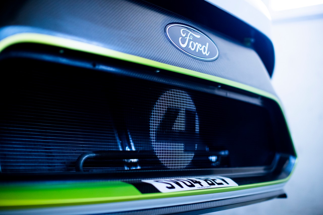 Ford Pro SuperVan Elétrica com 2.000cv (videos) 29