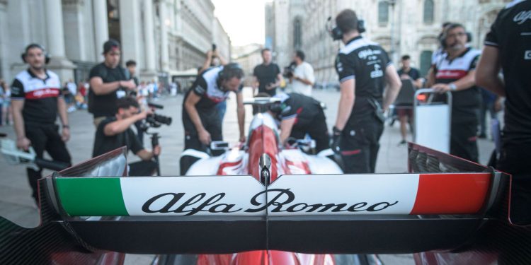 A Alfa Romeo acorda Milão com um Fórmula 1 no dia do seu 112º aniversário 17