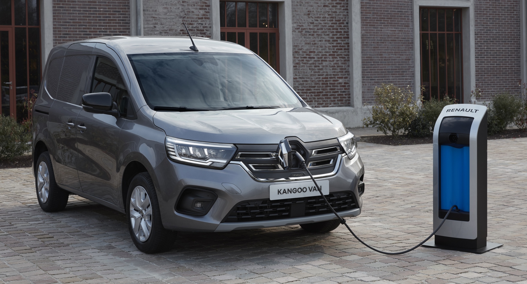 A Renault renova a sua gama totalmente eléctrica de VCL 18