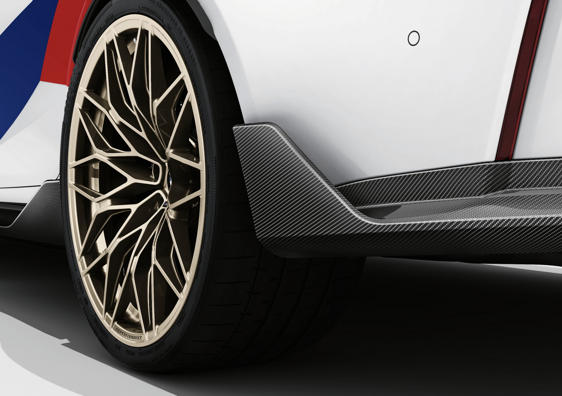 BMW apresenta componentes M Performance para a BMW M3 Touring! 16 BMW apresenta componentes M Performance para a BMW M3 Touring! 16