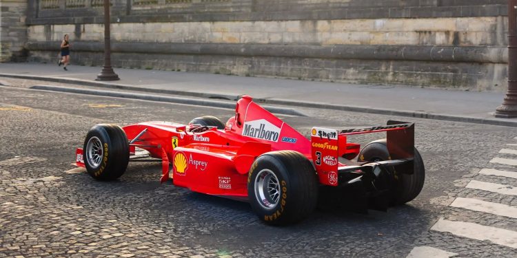 Ferrari Formula 1 vitorioso de Michael Schumacher vai a leilão! 39