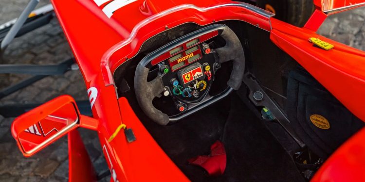 Ferrari Formula 1 vitorioso de Michael Schumacher vai a leilão! 40
