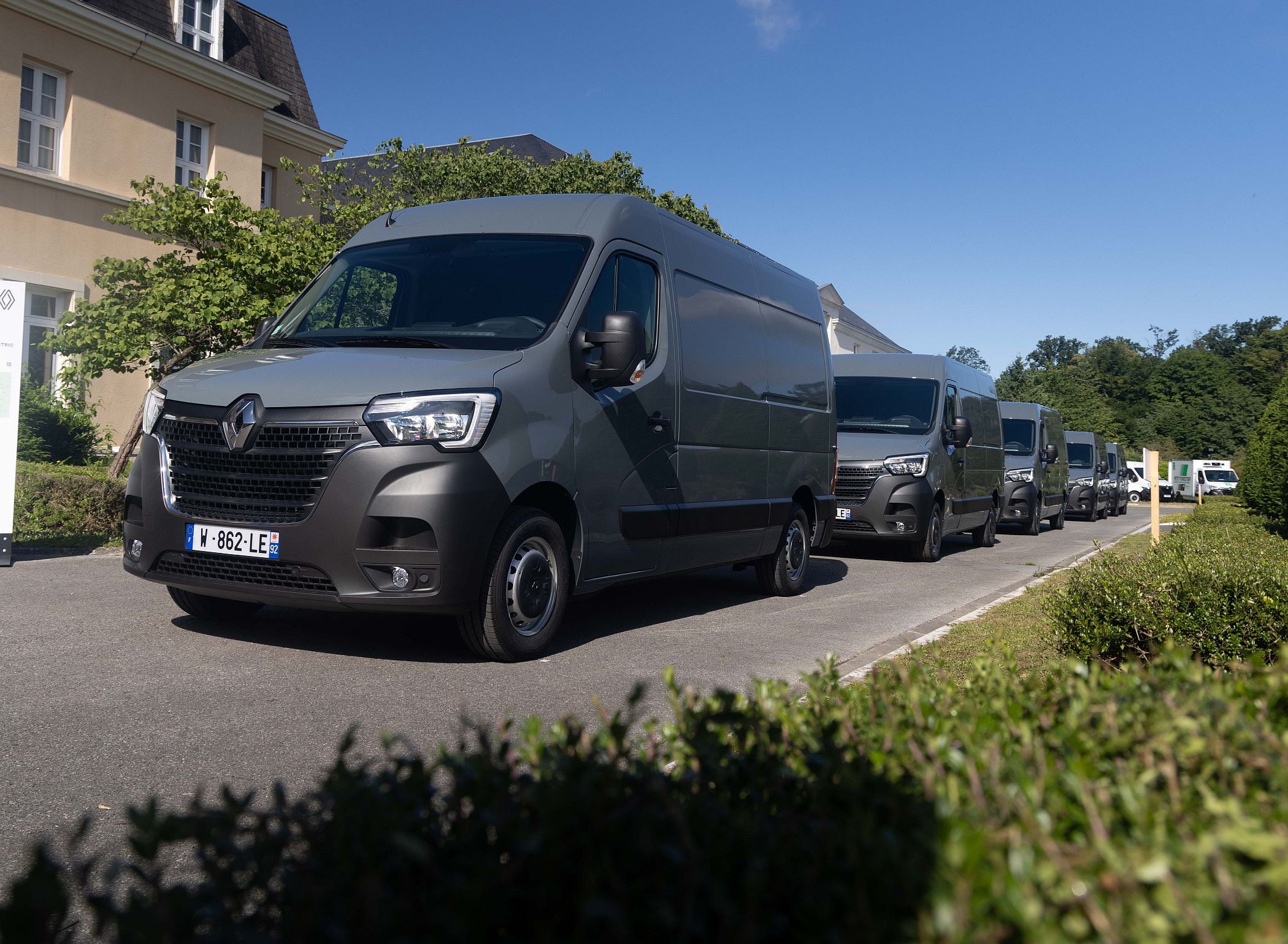 A Renault renova a sua gama totalmente eléctrica de VCL 21