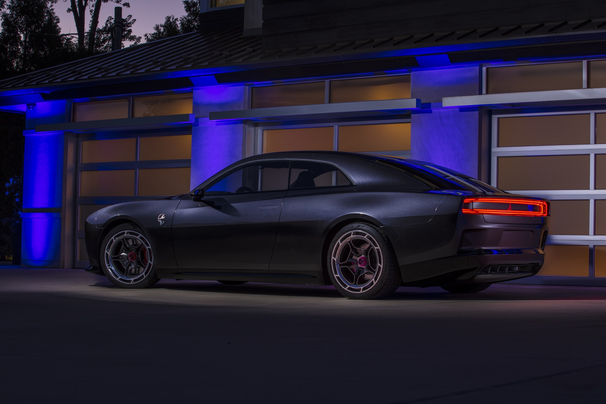 Dodge Charger Daytona SRT Concept antecipa o futuro eletrificado da marca 14