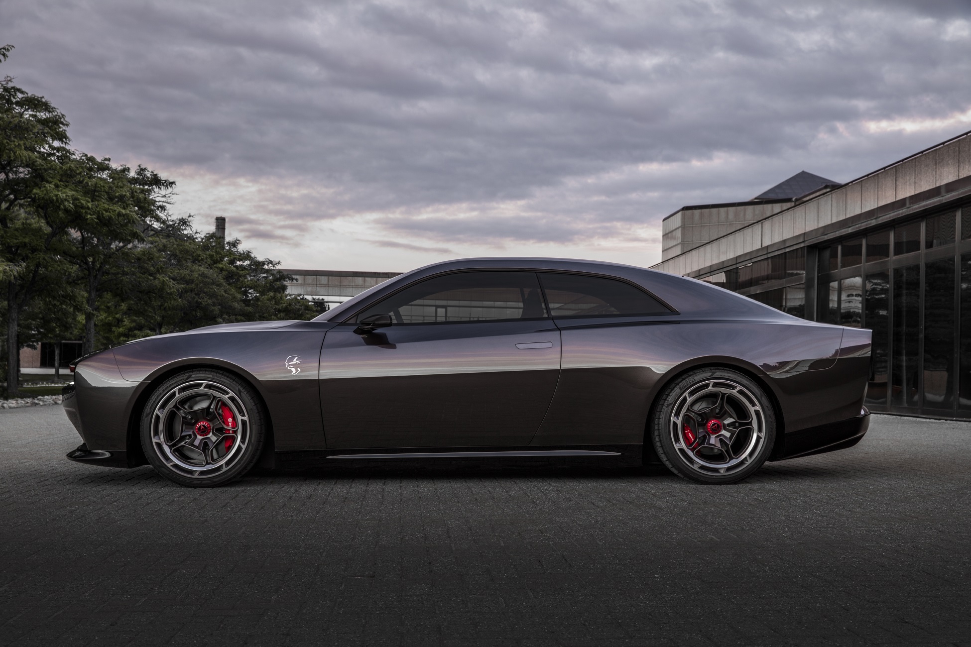 Dodge Charger Daytona SRT Concept antecipa o futuro eletrificado da marca 15