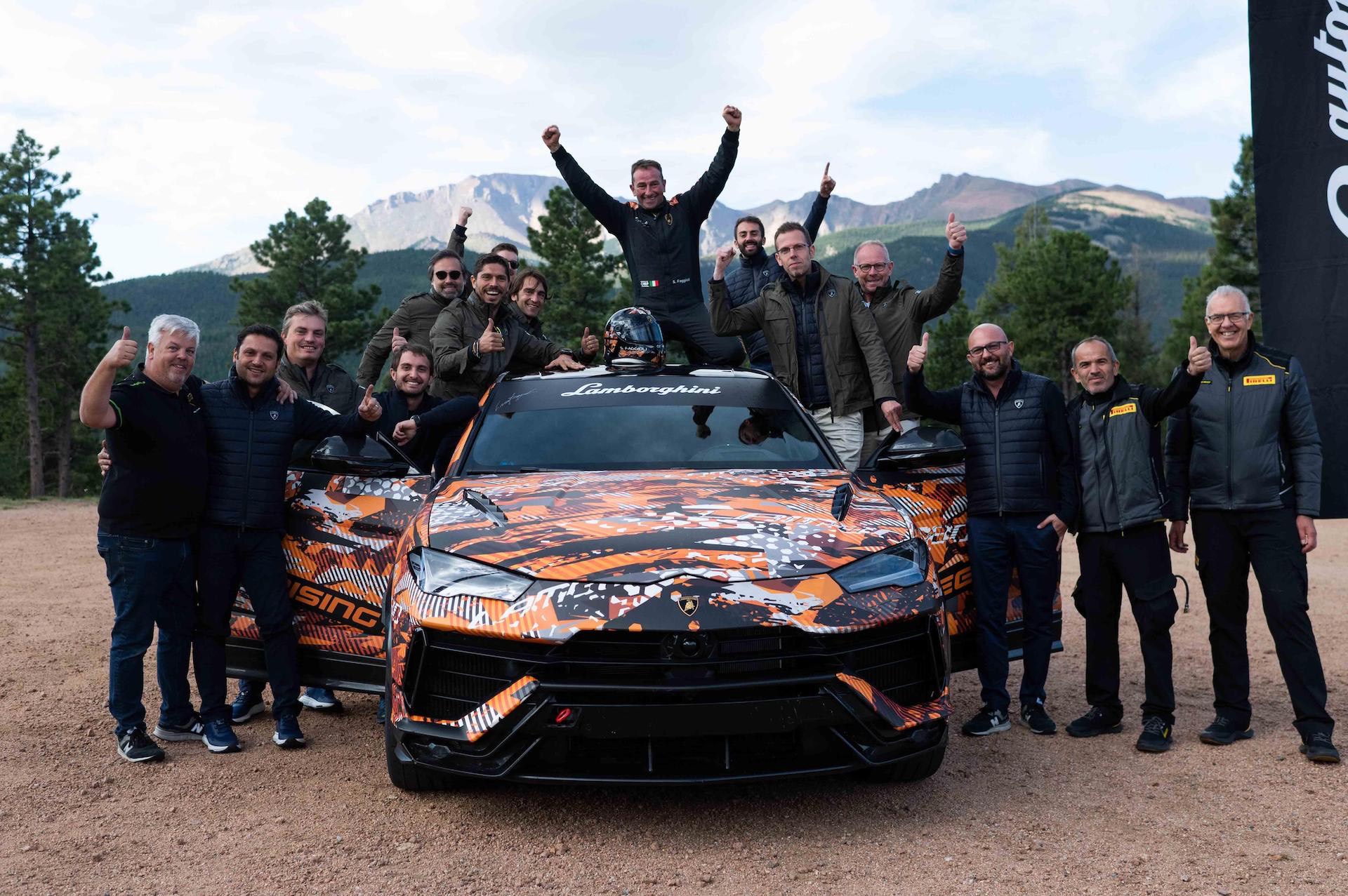 O Lamborghini Urus 2023 é o novo recordista de Pikes Peak na classe dos SUV! 17