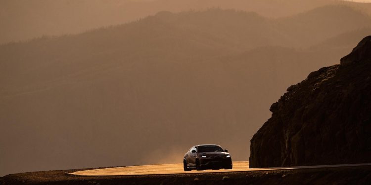 O Lamborghini Urus 2023 é o novo recordista de Pikes Peak na classe dos SUV! 19
