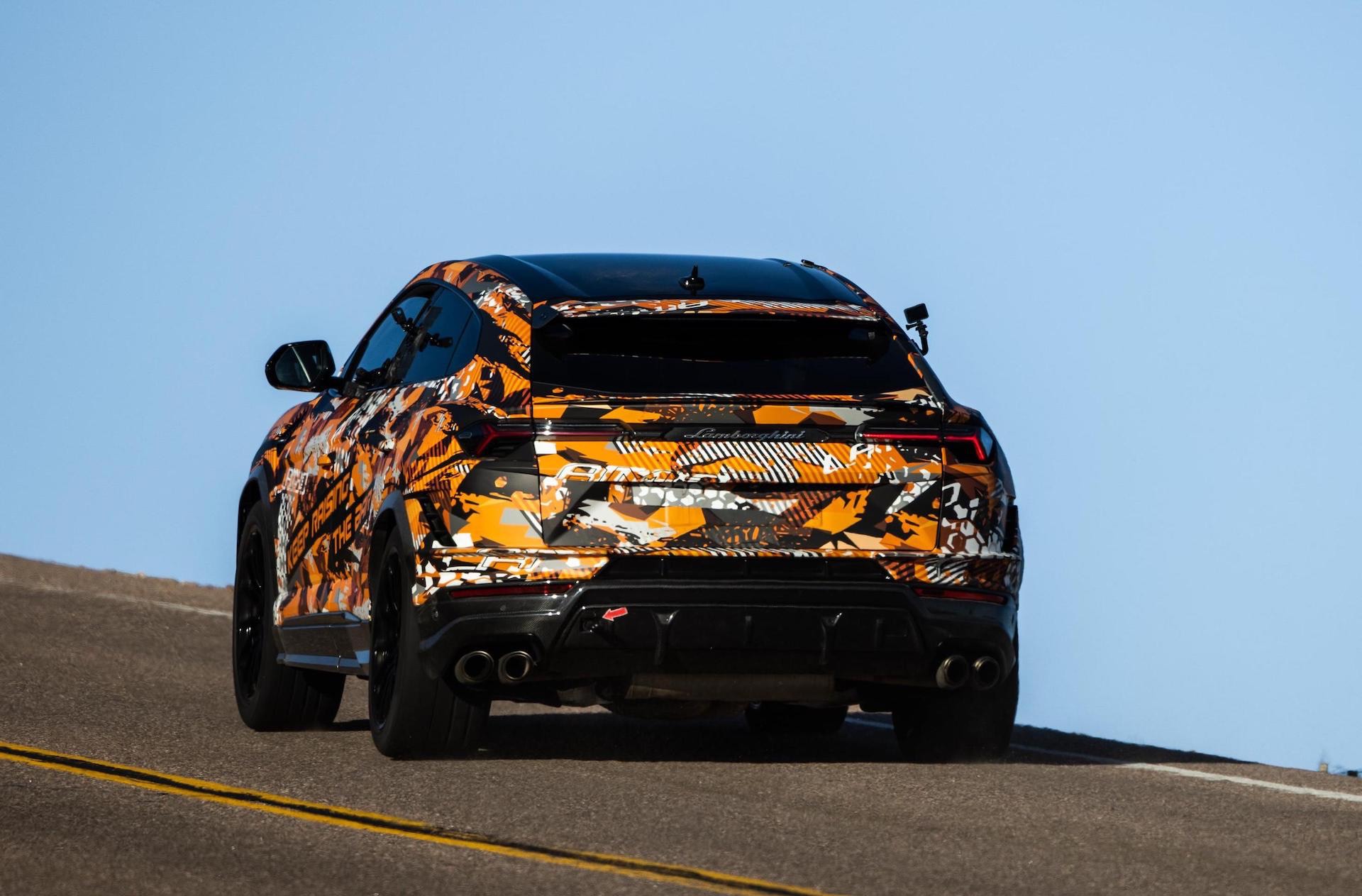O Lamborghini Urus 2023 é o novo recordista de Pikes Peak na classe dos SUV! 16