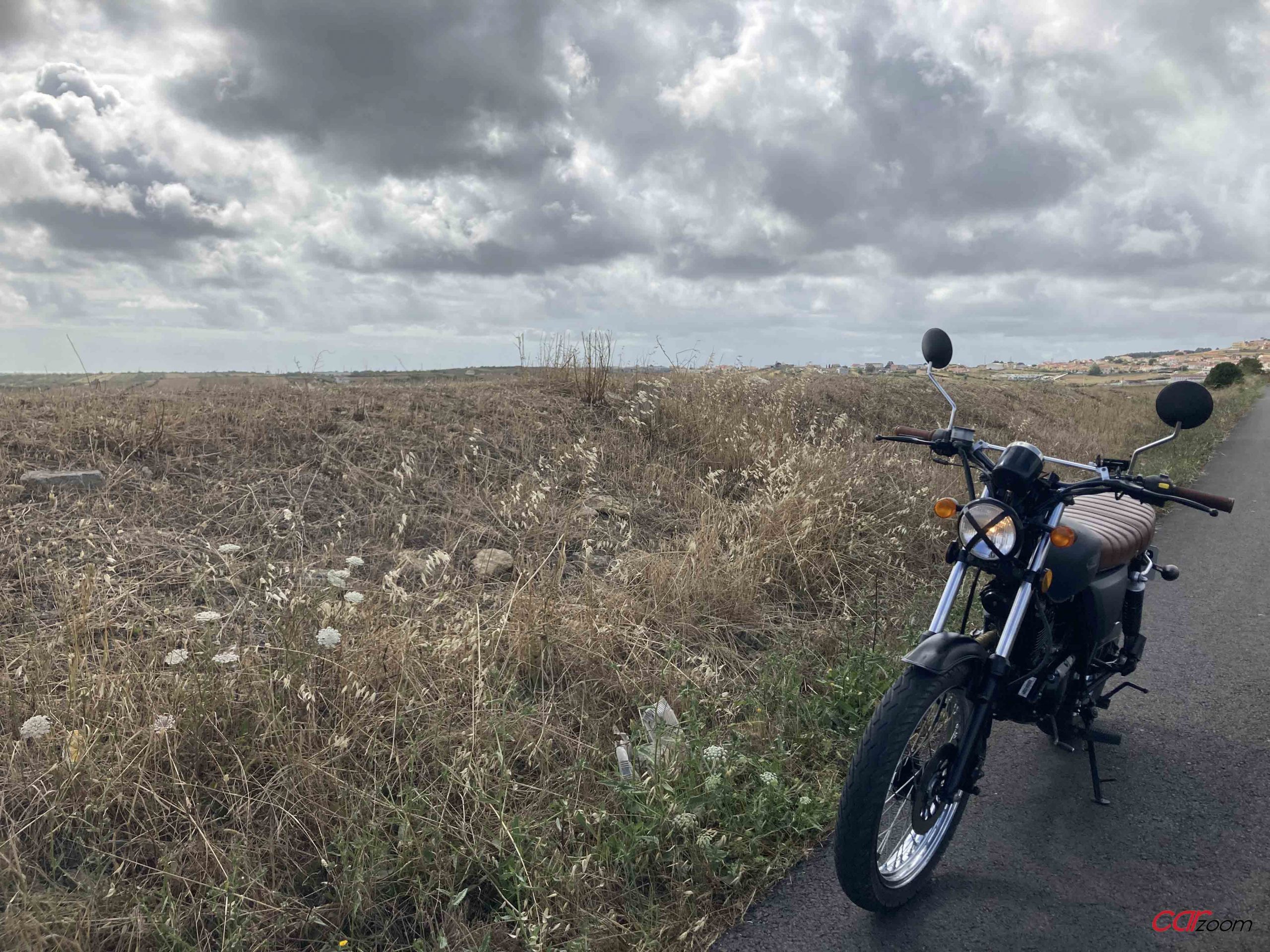 Quando um automobilista "ferrenho" compra uma moto 125cc por pura diversão... 22