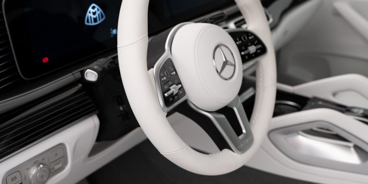 Soc. Com. C. Santos entrega único Mercedes-Maybach GLS Edition 100 em Portugal 21