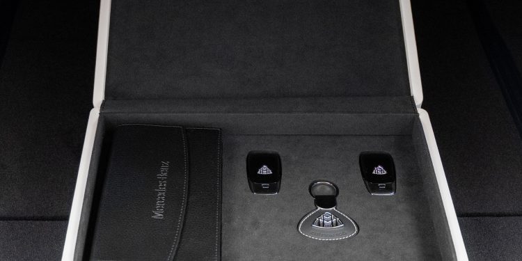 Soc. Com. C. Santos entrega único Mercedes-Maybach GLS Edition 100 em Portugal 22